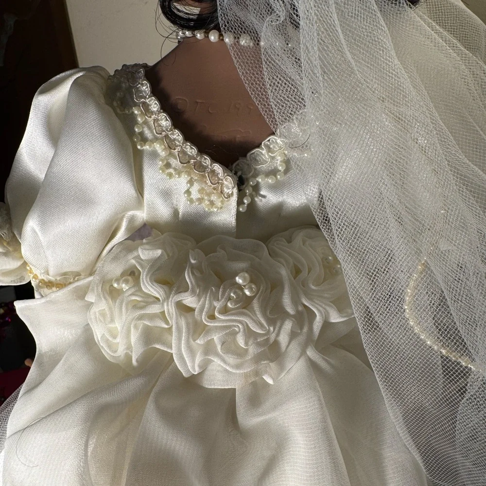 The Bradford Exchange elegant white